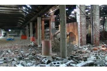 Domenica 22 febbraio, ore 11, teatro Erios. A 25 anni dal rogo alla Pettina, una stele per ricordare i morti sul lavoro.